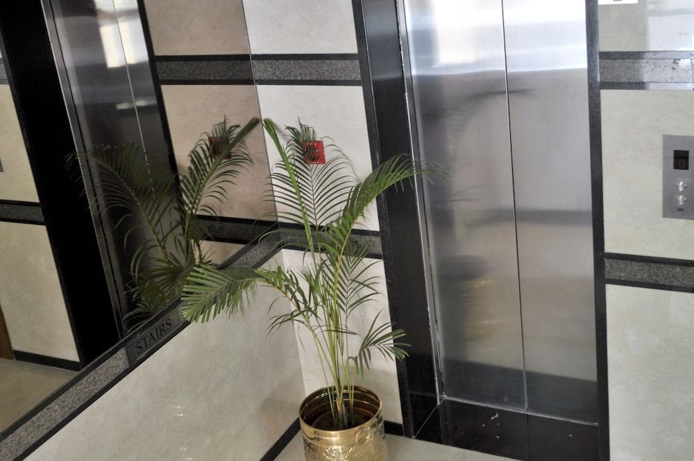 Hotel Continental Blue 2