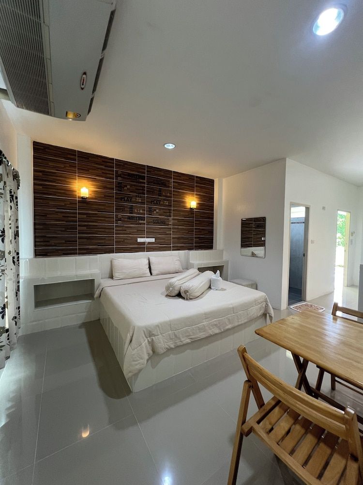 Saraburi Garden Resort 3