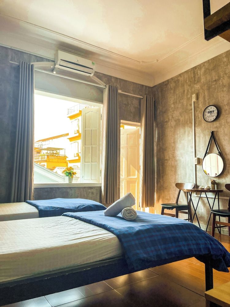 Amy Hostel Hue 2