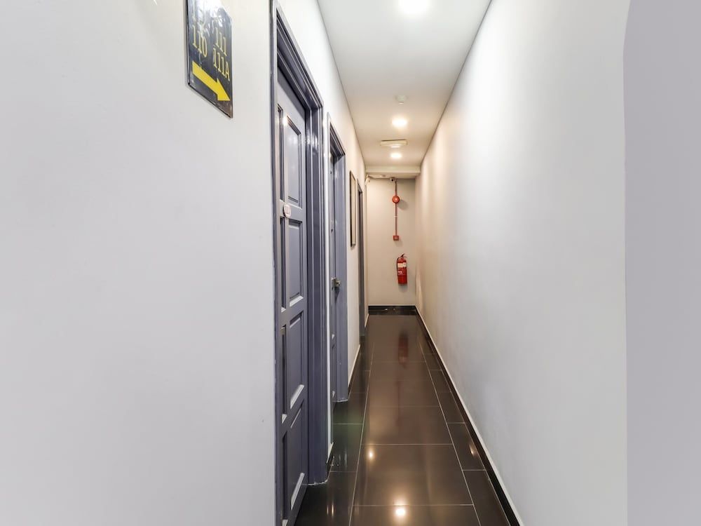 OYO 89381 Moonnight Hotel 2