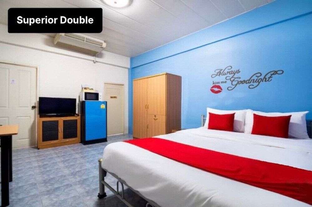 Aromdee Apartment 3