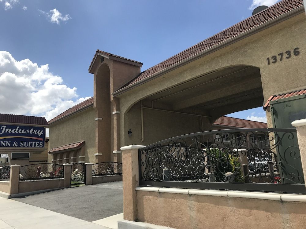 Industry Inn & Suites -1 estrelas em La Puente