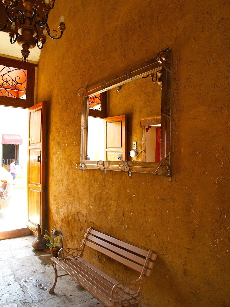 Hotel Del Callejon 3