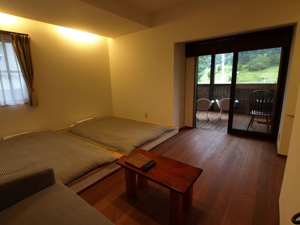 Spa Lodge Redwood Inn 3