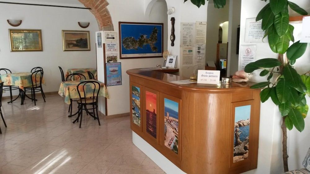 Hotel Anselmi 3