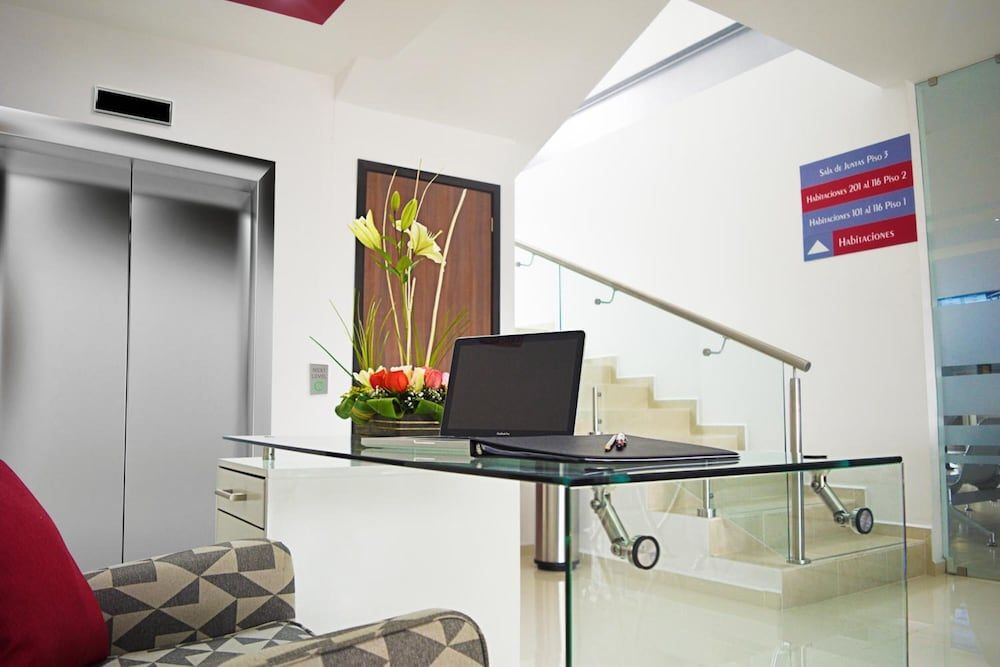 Astro Inn Hotel Express 3