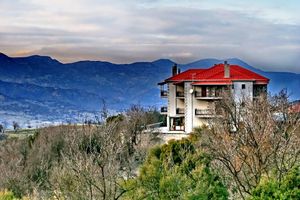Aiora Luxury Suites