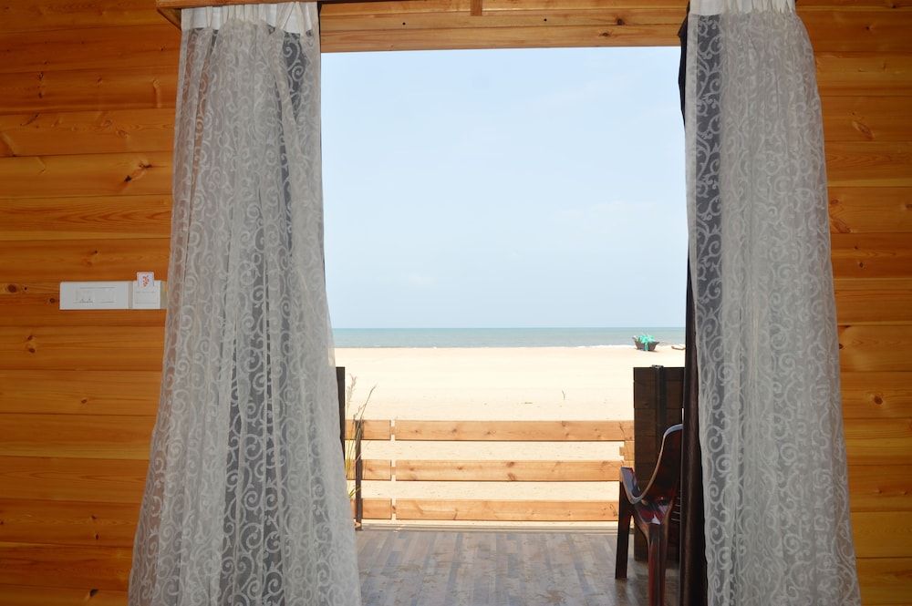 Anantra Sea View Resort 3