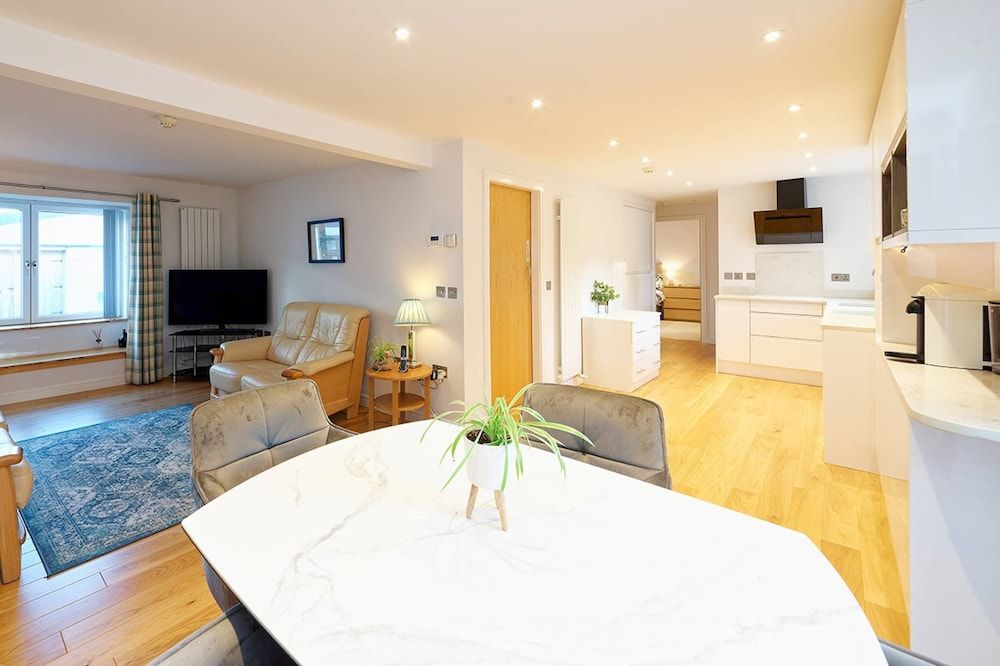 The Island Bear B&B 2