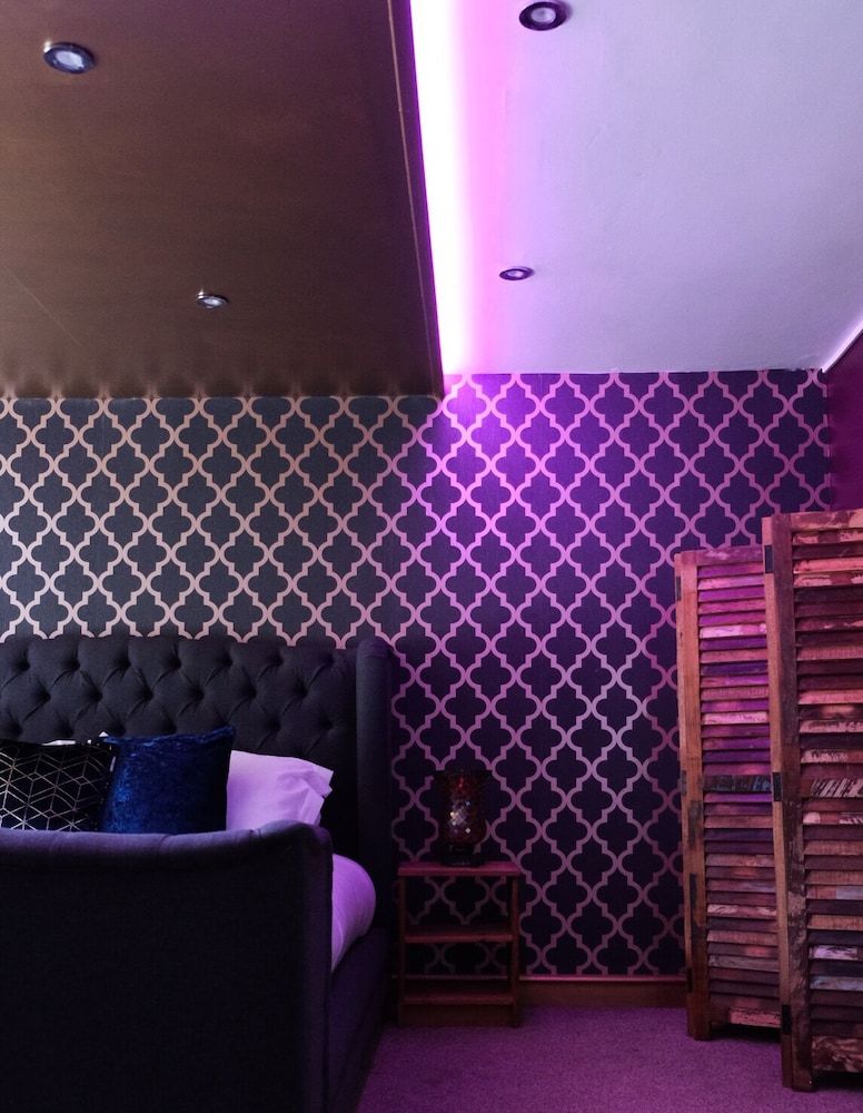 St Hildas Boutique 2