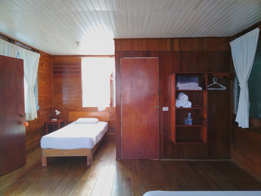 Hotel Catamaran 3