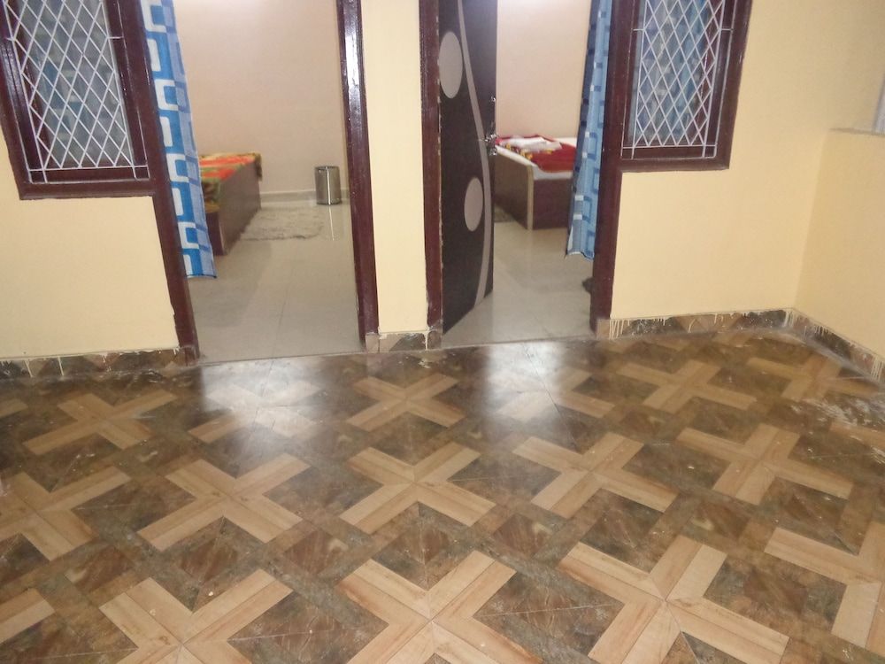 Sri Sai Inn 2