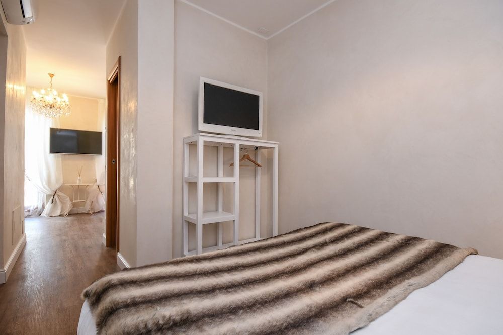 Luxury Suite Sirmione 3