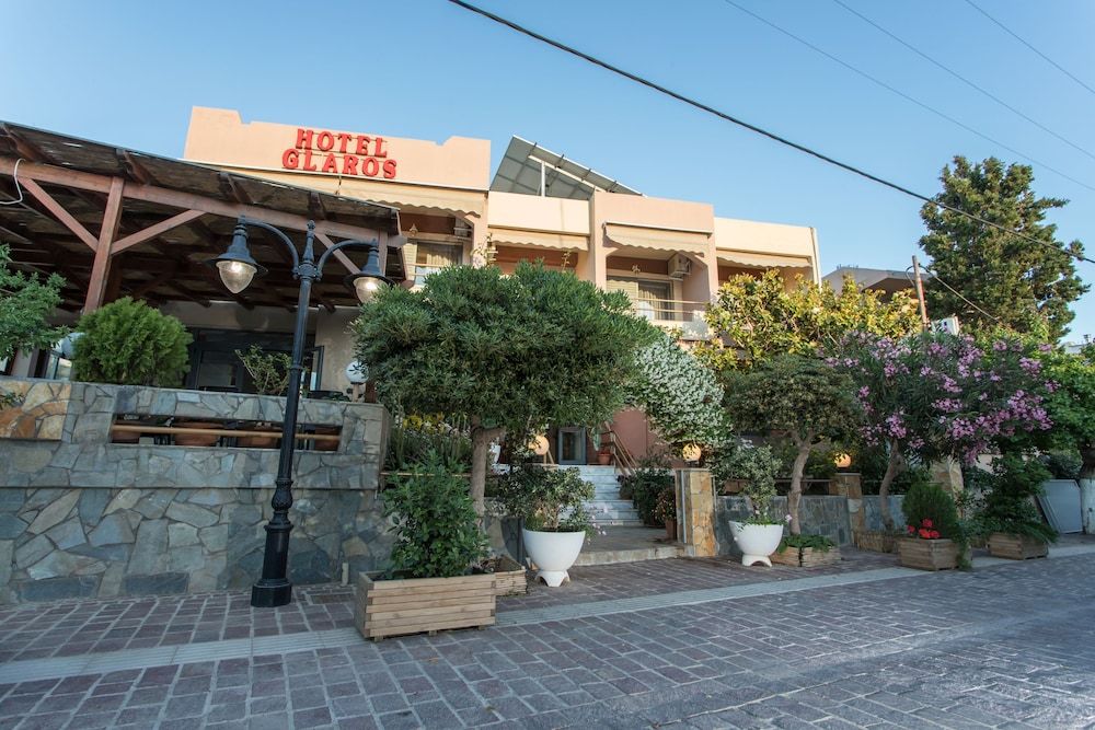 Hotel Glaros 2 estrelas em Palaiochóra