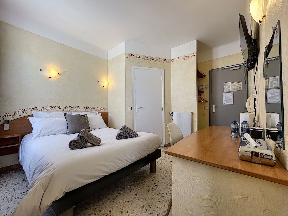 Le Provence Hôtel Golfe Juan 2