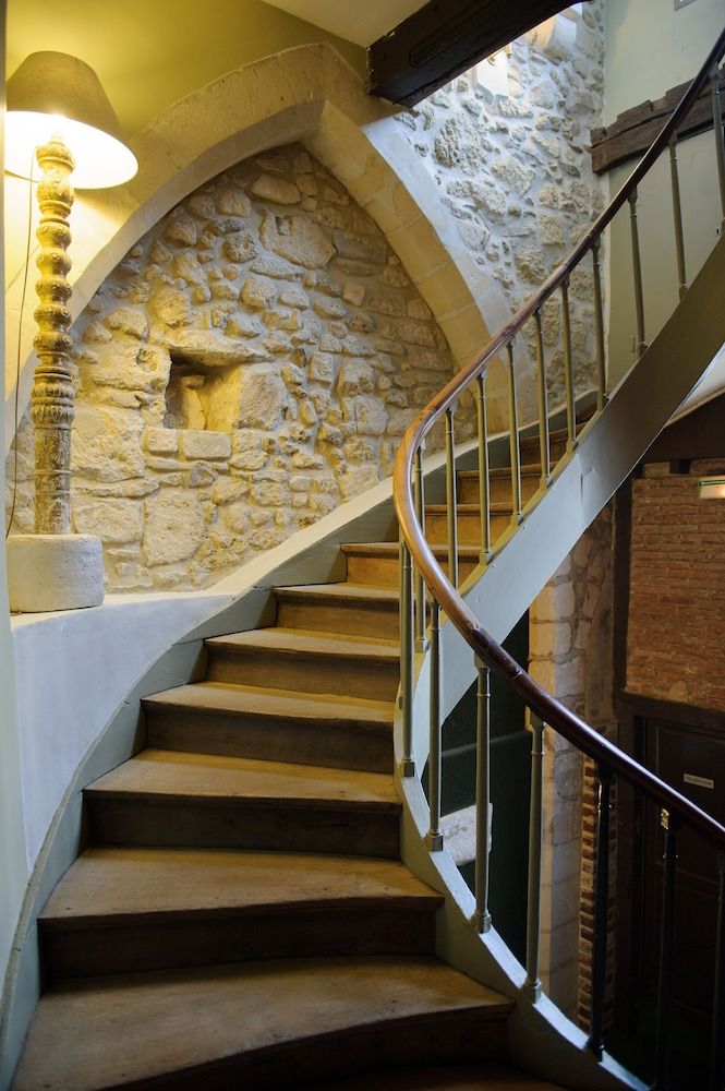 Hôtel Les Chevaliers -1 estrellas en Reims