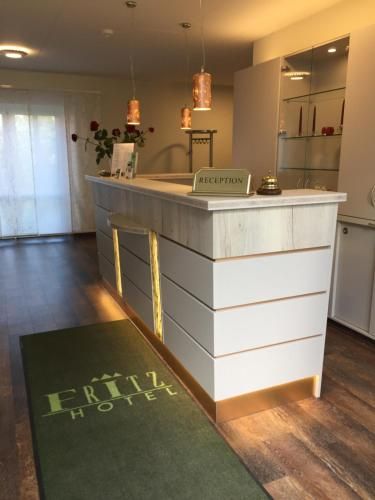 Das FRITZ Hotel Schwerin schöne Lage im Grünen mit regionaler Küche kostenfreien Parkplätzen und E Ladestation 3