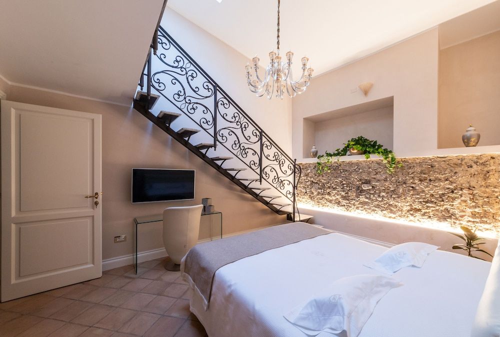 Boutique - Lodge & Suites 2