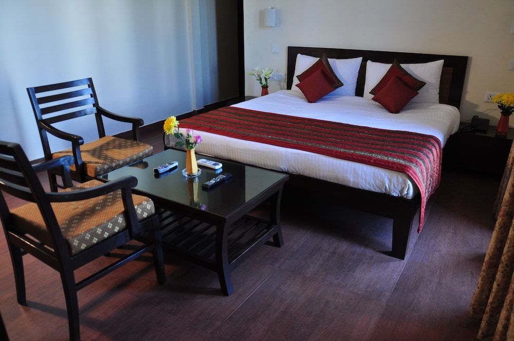 Golden Palm Suites 3