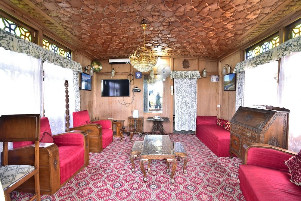 Houseboat Zaindari Palace 2
