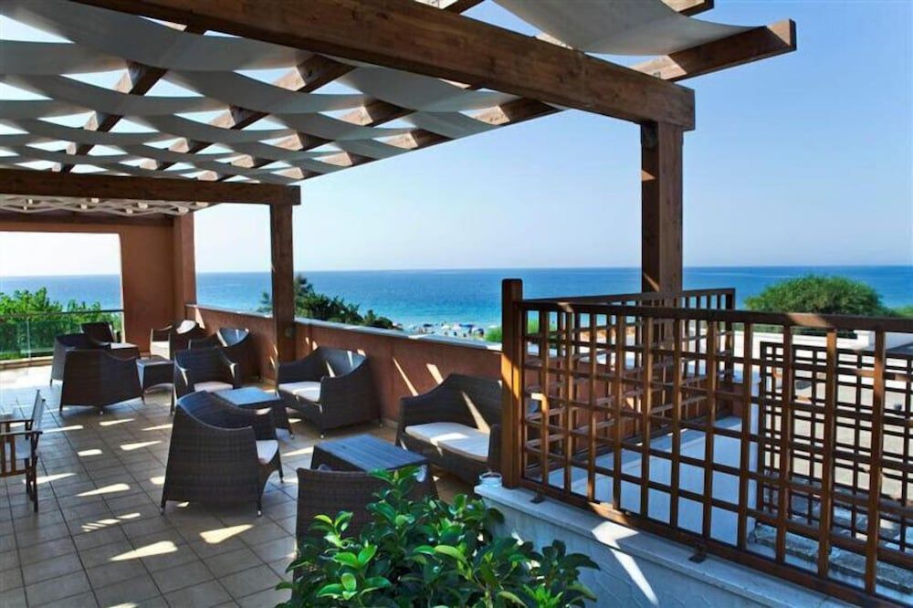 Hotel Club Ravezzo 4 estrellas en Ugento