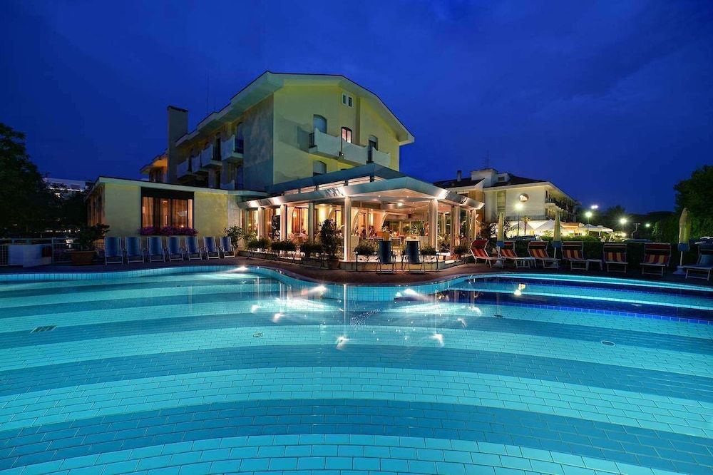 Junior Family Hotel 3 estrelas em Cavallino-Treporti
