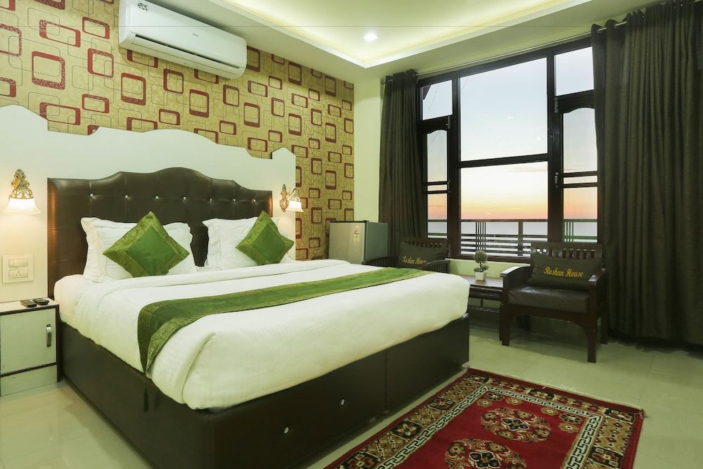 Treebo Roshan House With Valley View 3 estrellas en Dharamshala