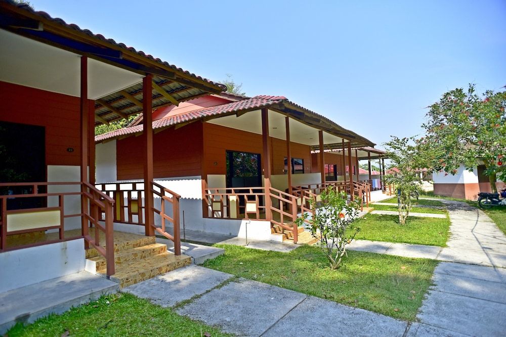 Vikri Beach Resort 2