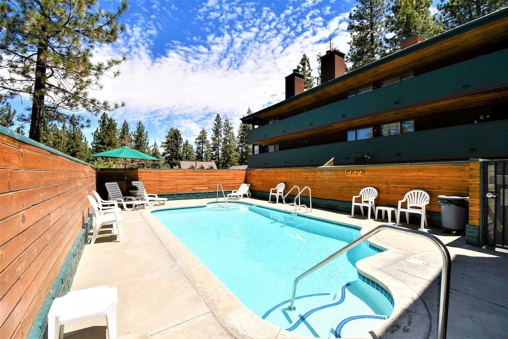 Snow Lake Lodge 4 estrelas em Big Bear Lake