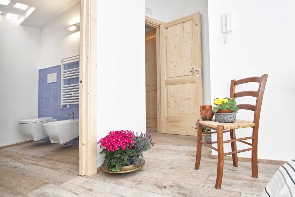 Porta degli Antichi Casali 2