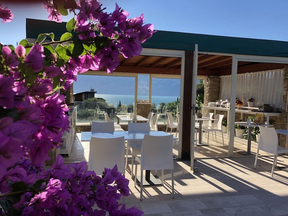 La cascata negli ulivi 1