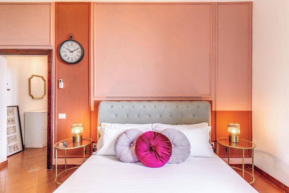 AwesHome Villa Tower 1