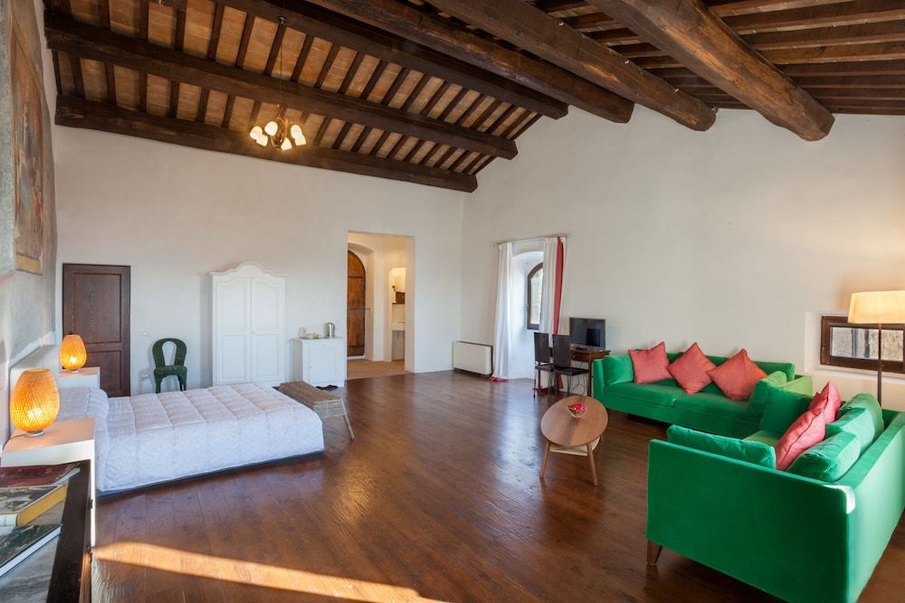 Il Castello Di Campello 3