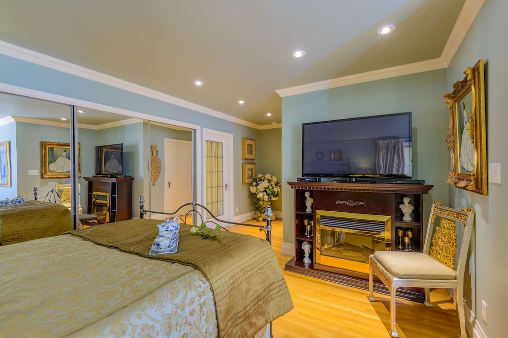 Crystal's View Bed & Breakfast 3