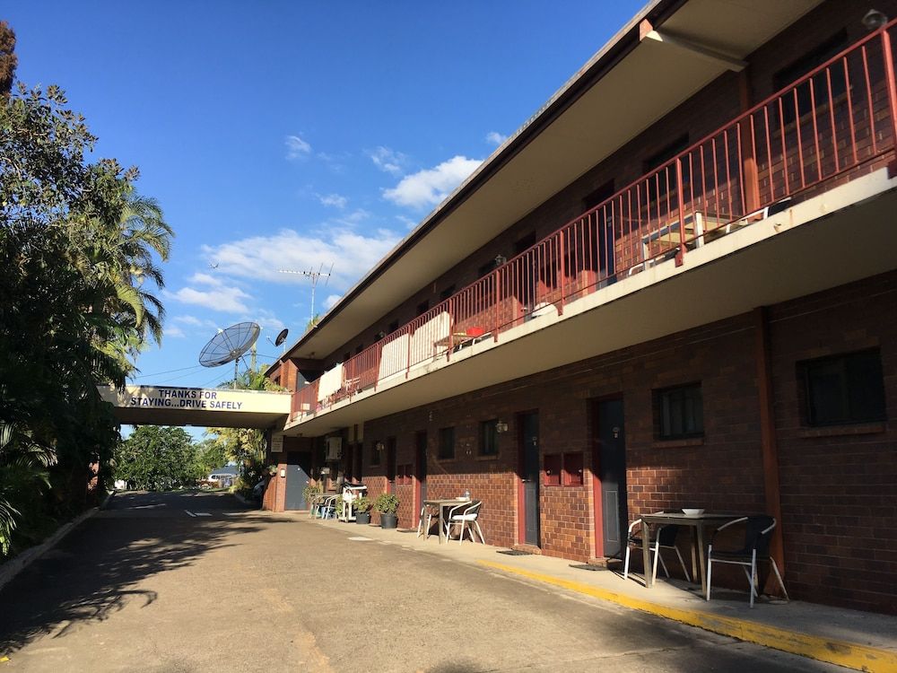 Centenary Motor Inn 2