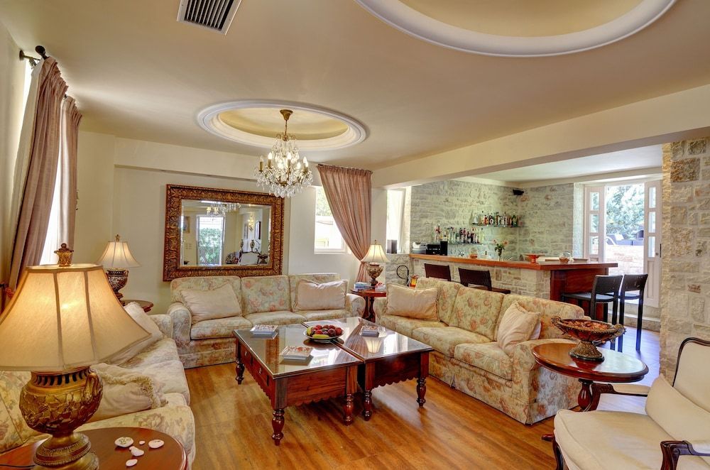 Korina Gallery Hotel 3