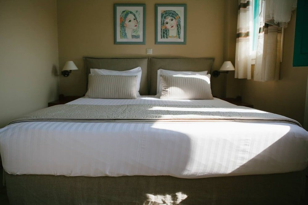 Niriides Hotel & Apartments 3