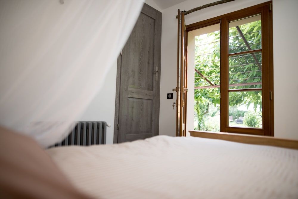 Le Mas des Romarins 2