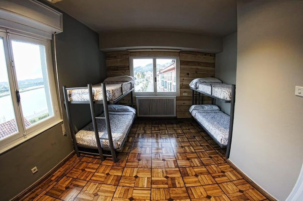 Carving Surf Hostel 2