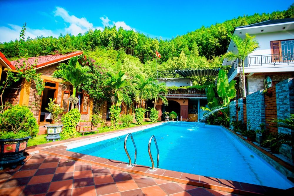 Phong Nha Hillside View Bungalow 3