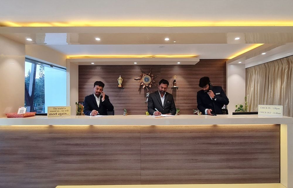 Grand Signature Hotel & Spa 2