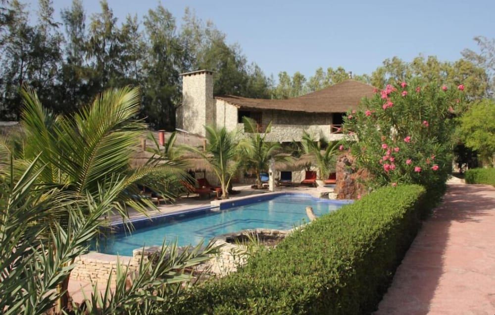 Le Calao du Lac Rose