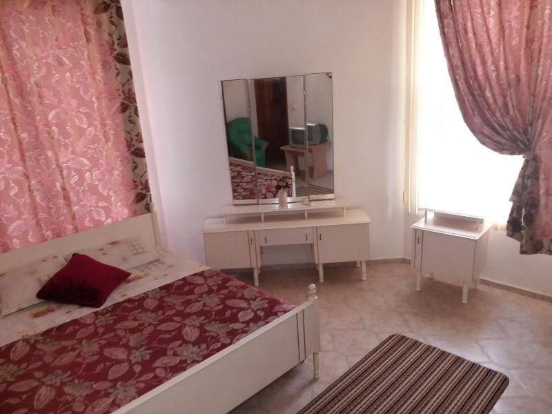 Hotel Crystal 3 estrellas en Ravda