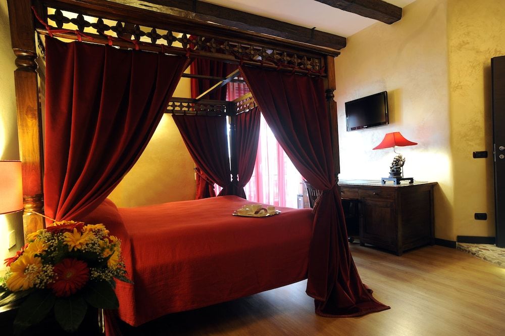 Muro Torto Cairoli 3