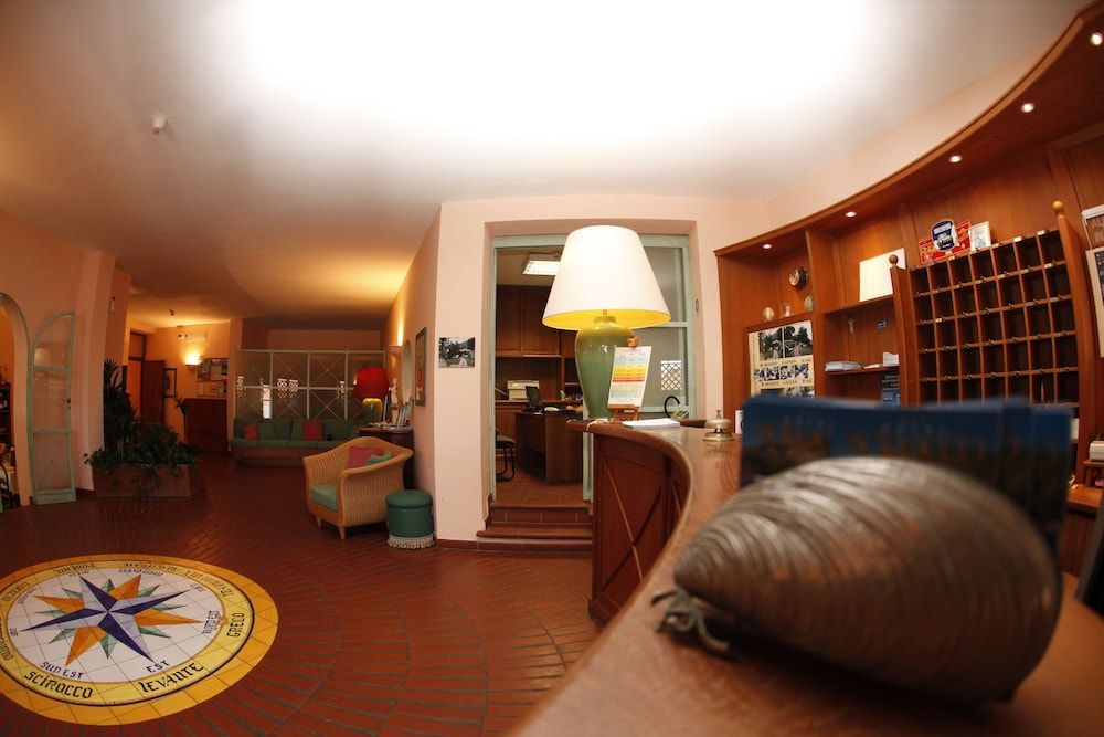 Hotel Lo Scirocco 3