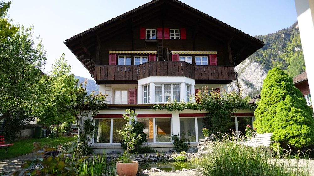 Adventure Guesthouse 1