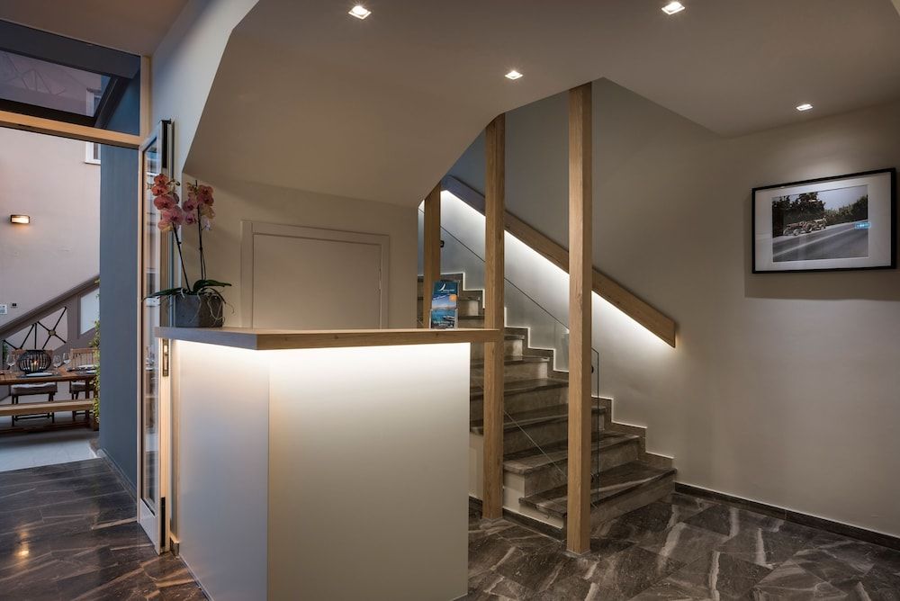 Sun Ray Luxury Apartments 3