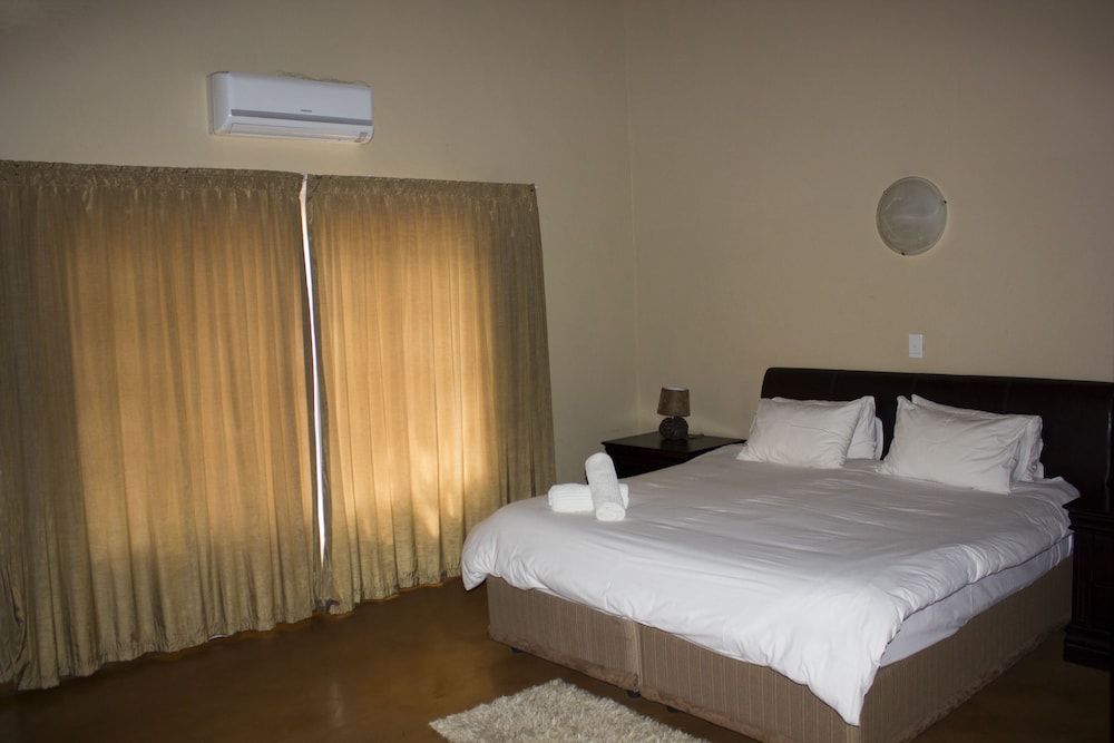 Thabaledi Game Lodge 3