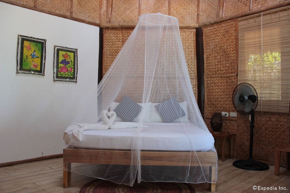 Cashew Grove Beach Resort 3