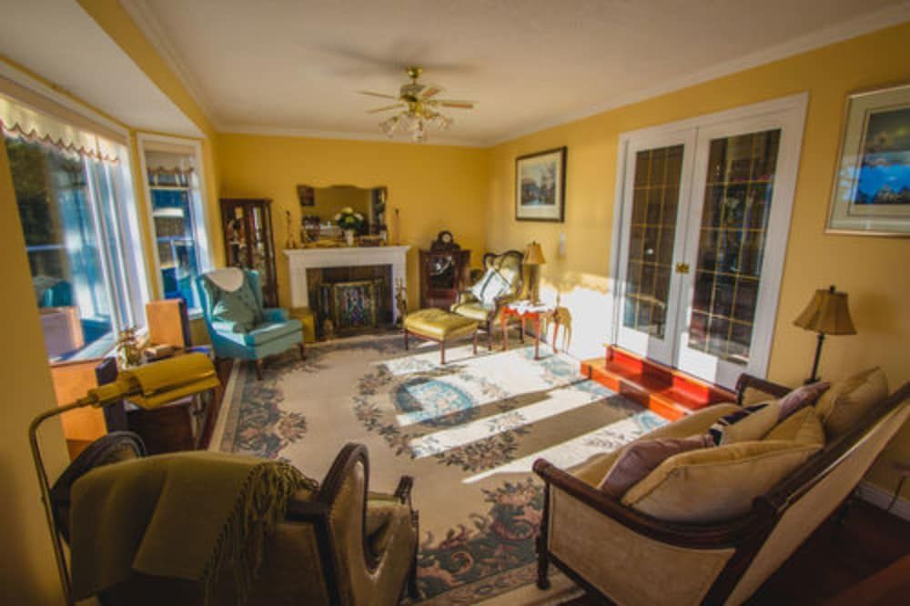 Rae Leigh Heights BnB 2